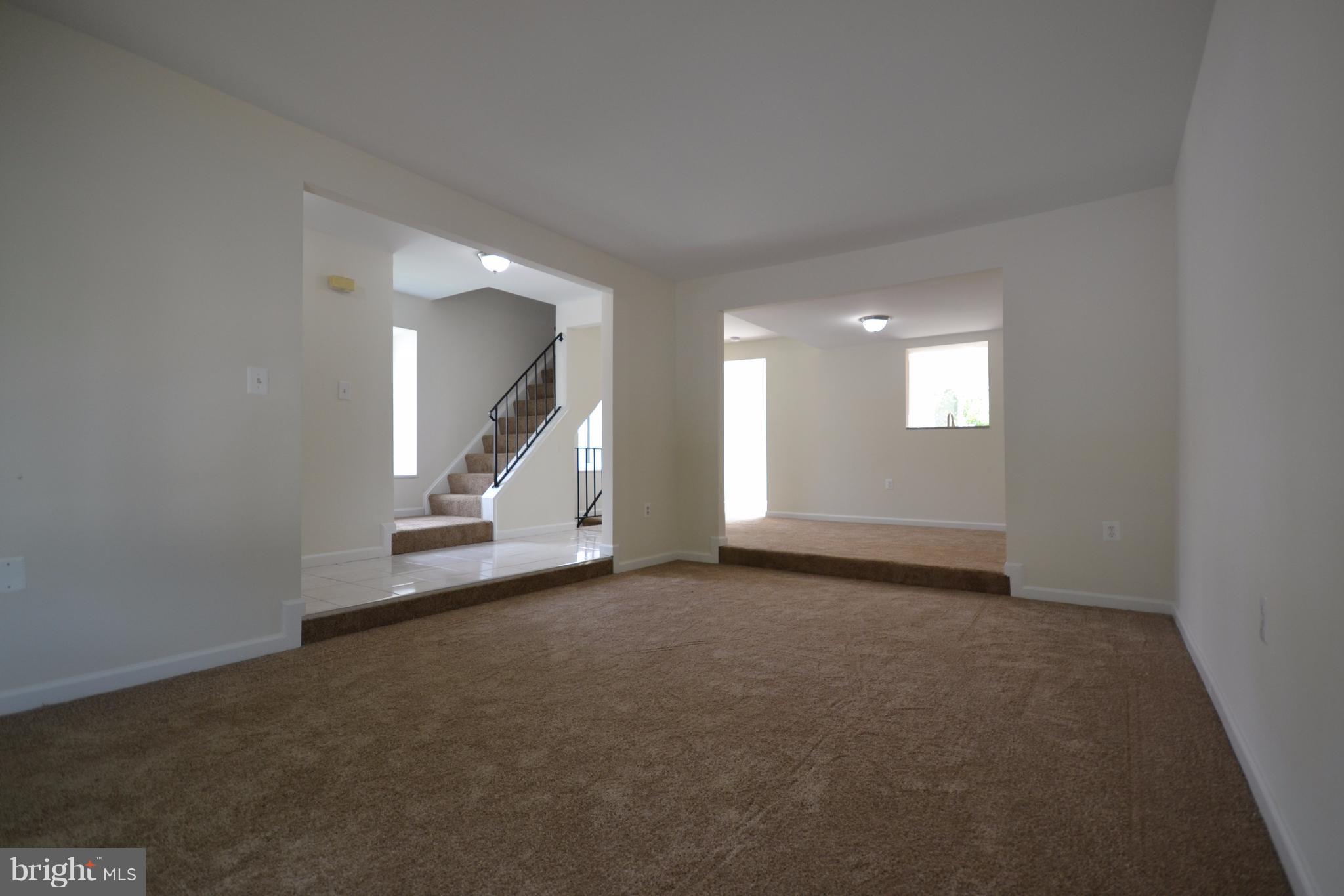3432 Castle Way, Unit 950 Silver Spring, MD 20904 - Photo 13 of 22 Living Room