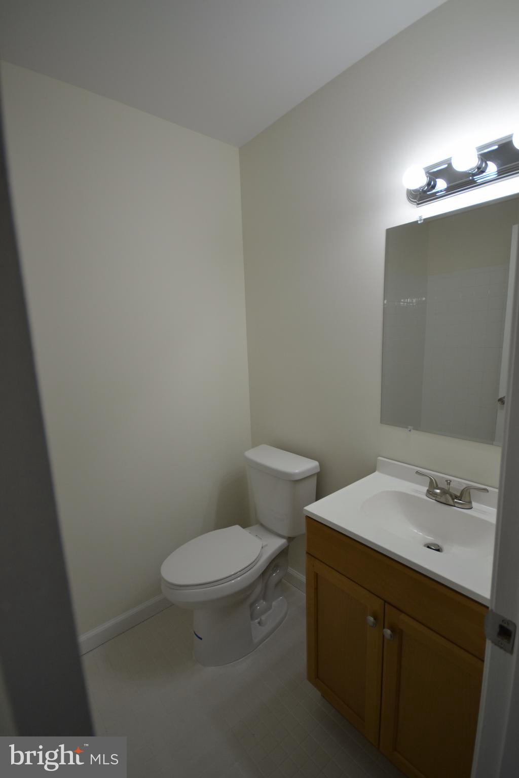 3432 Castle Way, Unit 950 Silver Spring, MD 20904 - Photo 14 of 22 Bath