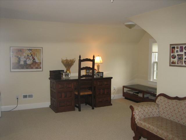 1945 Waltham Road Columbus, OH 43212 - Photo 14 of 18