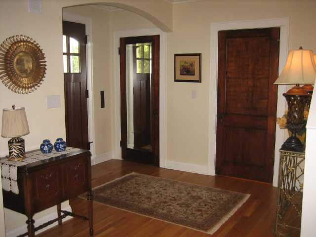 1945 Waltham Road Columbus, OH 43212 - Photo 2 of 18