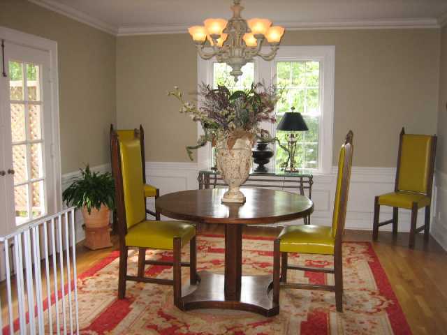 1945 Waltham Road Columbus, OH 43212 - Photo 5 of 18