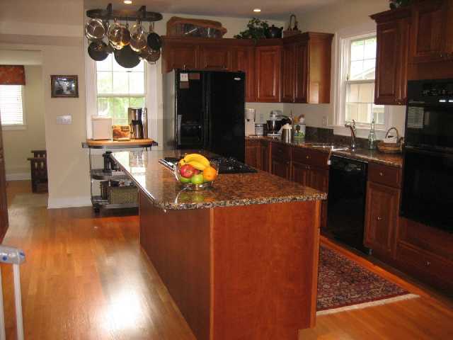 1945 Waltham Road Columbus, OH 43212 - Photo 6 of 18