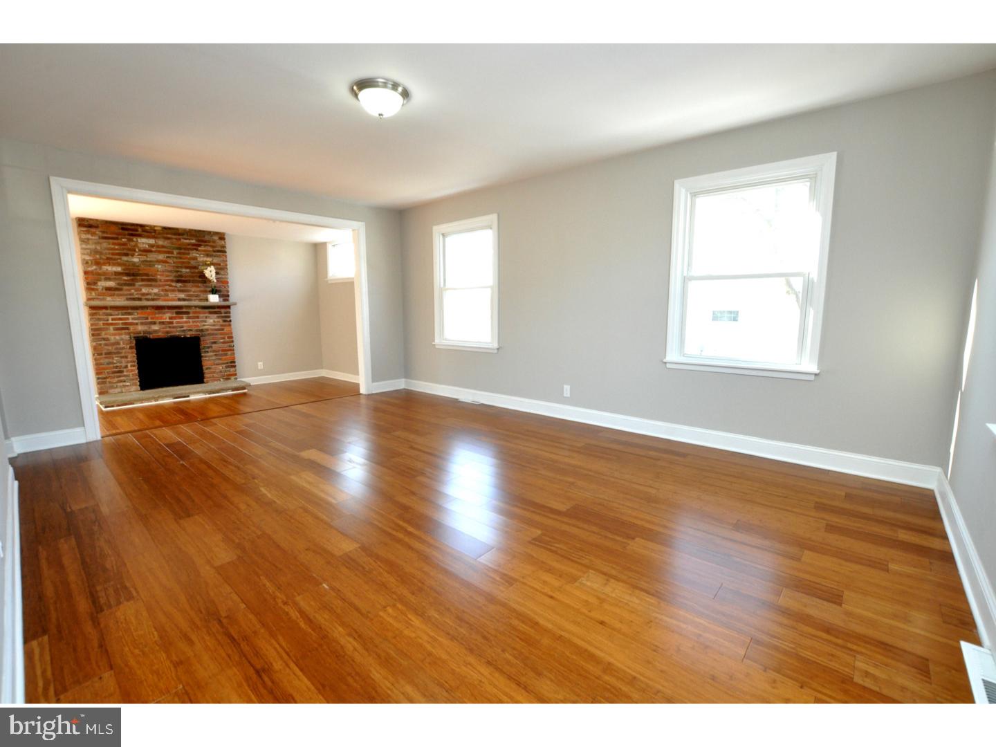 113 Pelham Road South Voorhees, NJ 08043 - Photo 11 of 21 Living Room