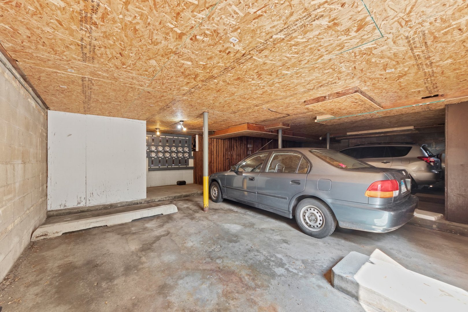 1408 Central Street, Unit 3N Evanston, IL 60201 - Photo 16 of 17 a car parked in parking