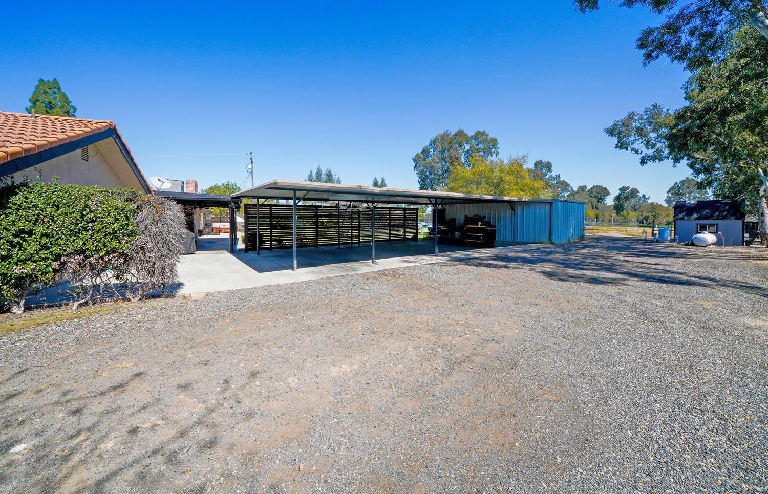 15249 Mark Road Madera, CA 93636 - Photo 11 of 55