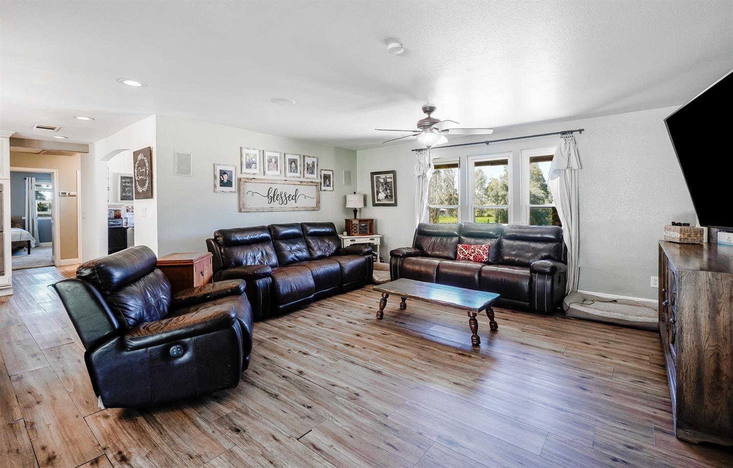 15249 Mark Road Madera, CA 93636 - Photo 14 of 55