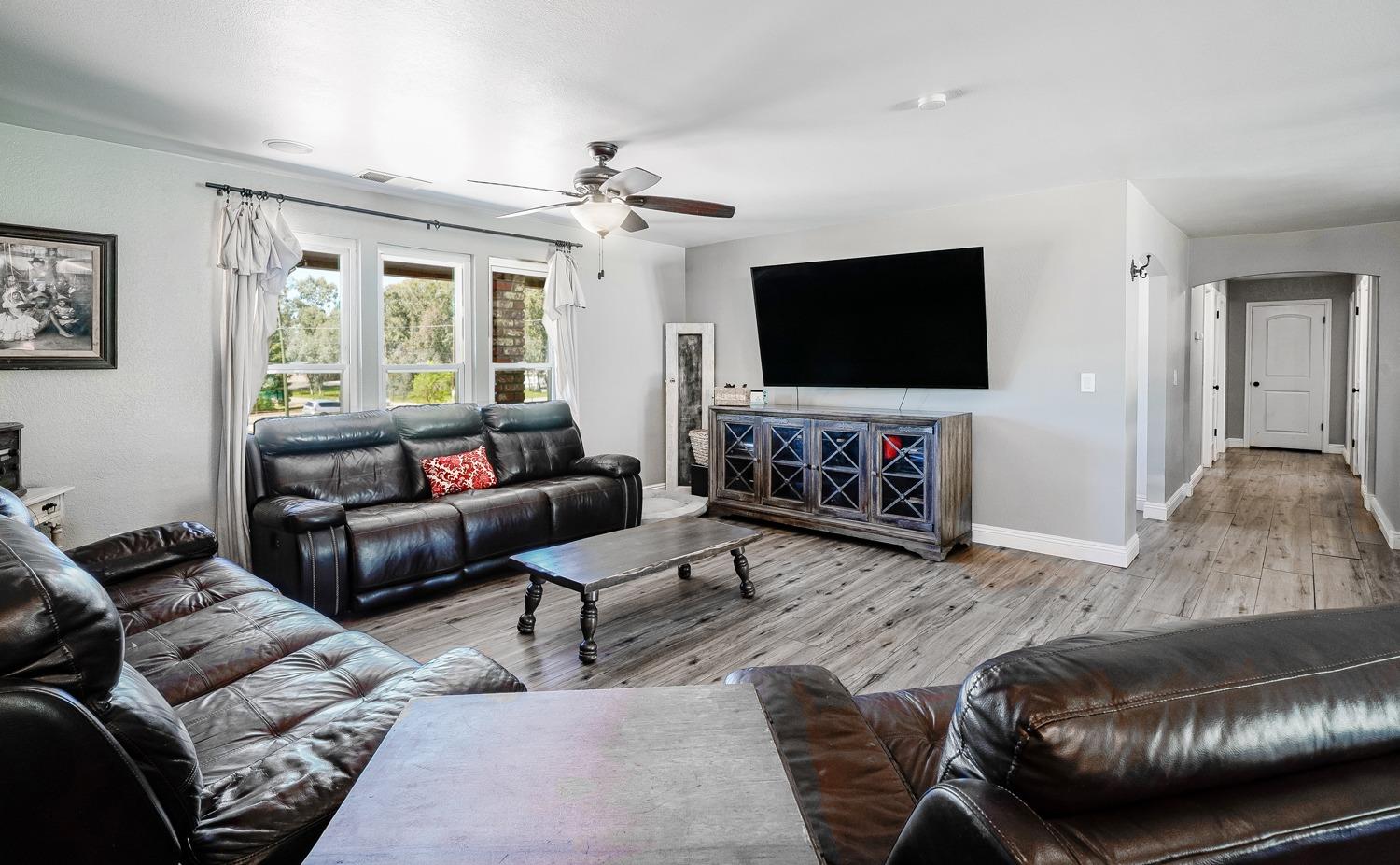 15249 Mark Road Madera, CA 93636 - Photo 16 of 55