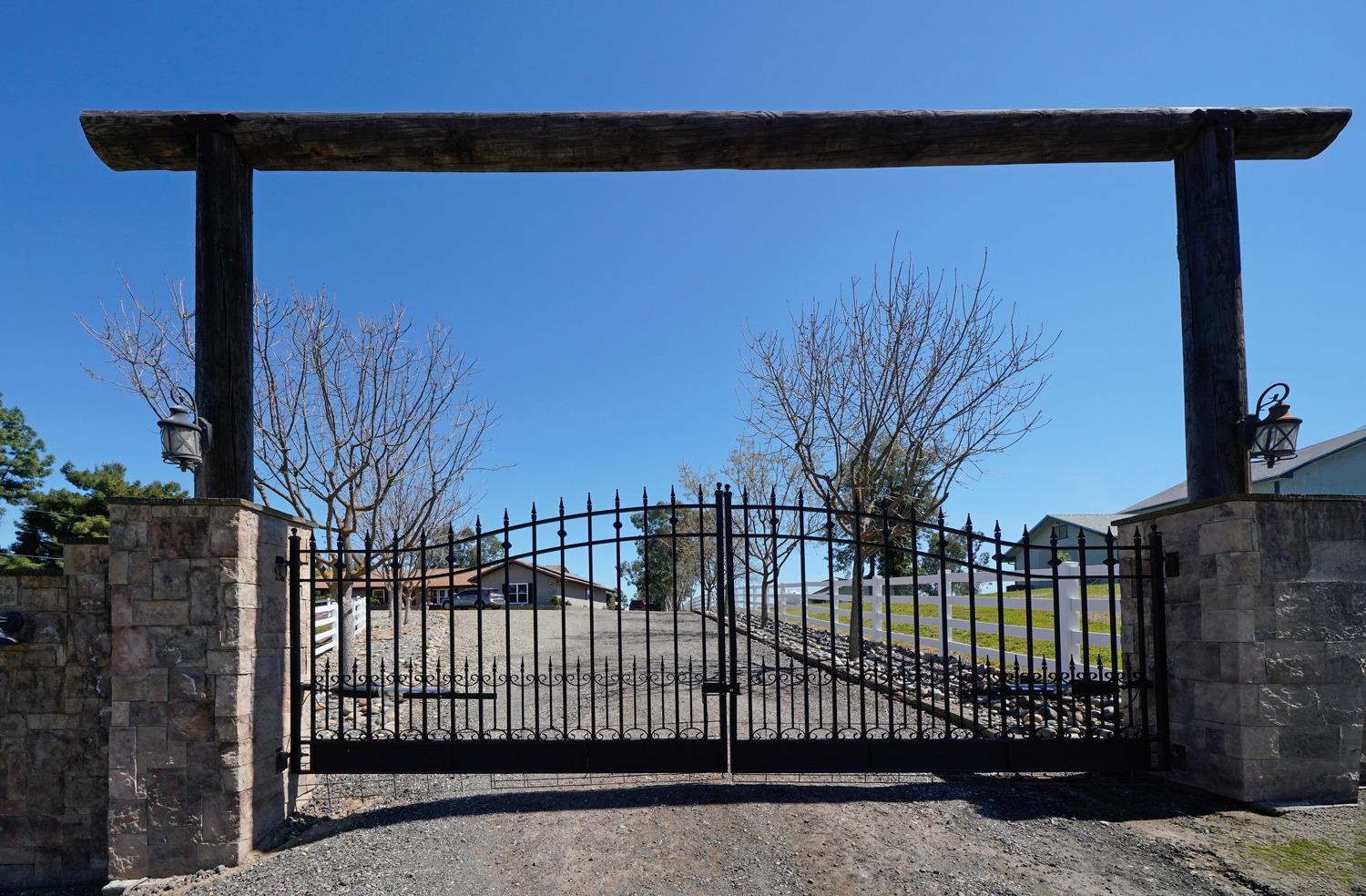 15249 Mark Road Madera, CA 93636 - Photo 6 of 55