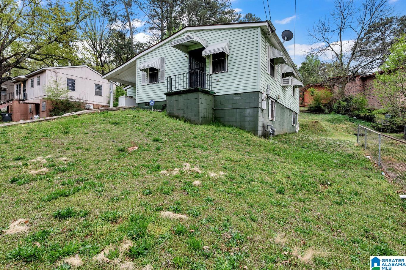 2404 Ishkooda Road Southwest Birmingham, AL 35211 - Photo 3 of 19