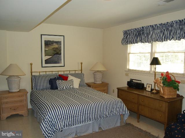 12019 Canter Lane Reston, VA 20191 - Photo 21 of 29 Bedroom