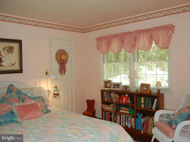 12019 Canter Lane Reston, VA 20191 - Photo 28 of 29 Bedroom