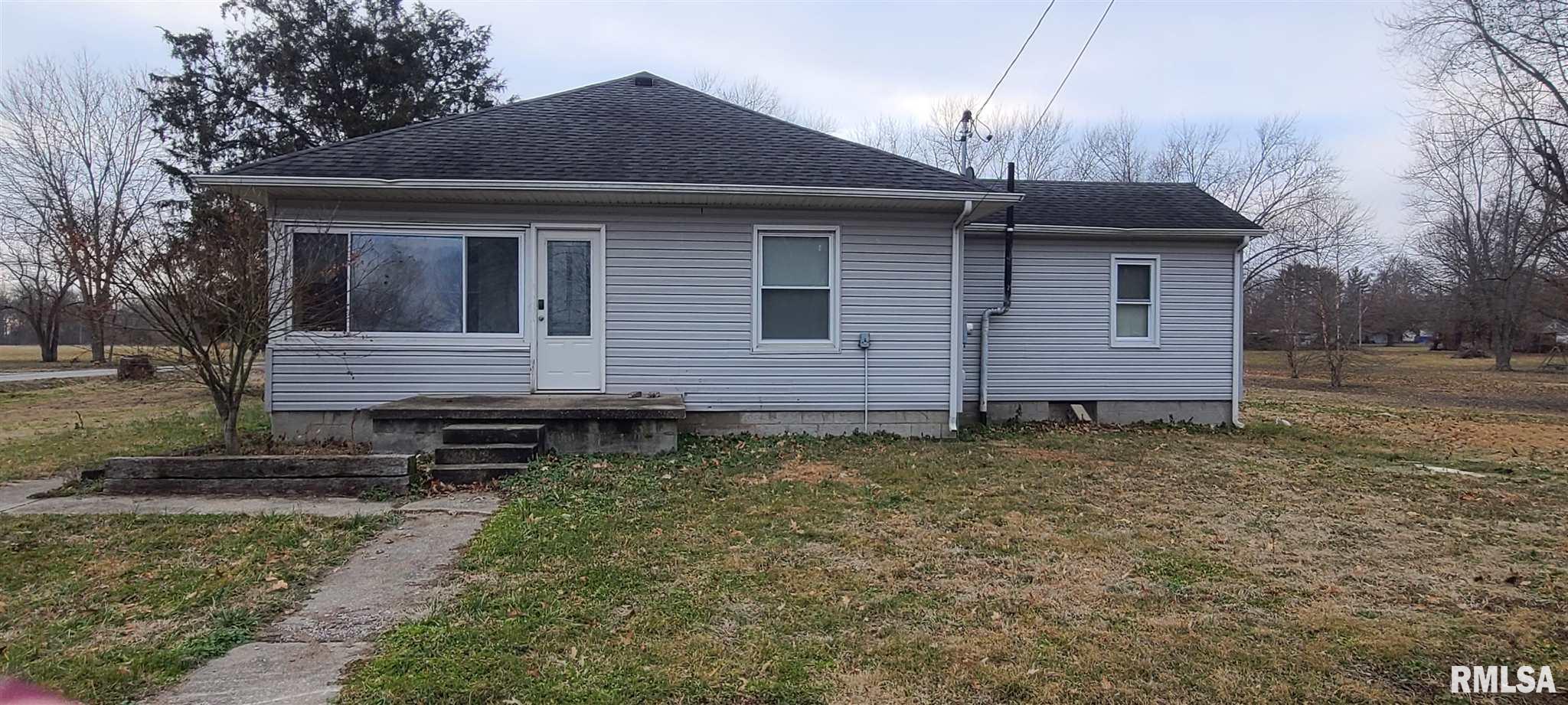 8649 Lincoln Road Benton, IL 62812 - Photo 2 of 27 Gallery Image 2