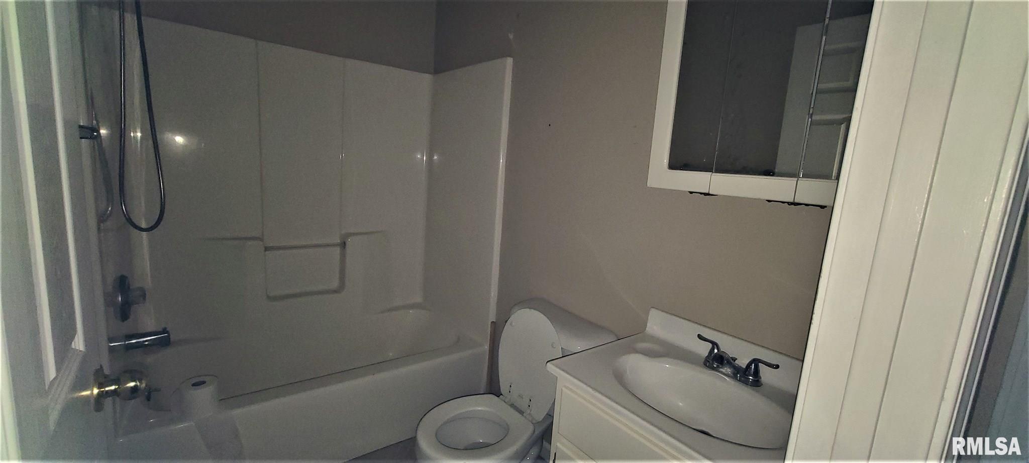 8649 Lincoln Road Benton, IL 62812 - Photo 23 of 27 Gallery Image 23