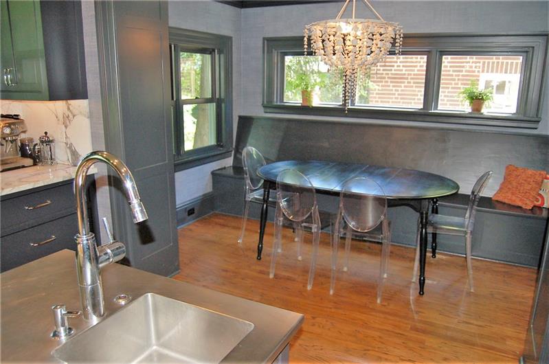 5507 Dunmoyle Street Pittsburgh, PA 15217 - Photo 7 of 25