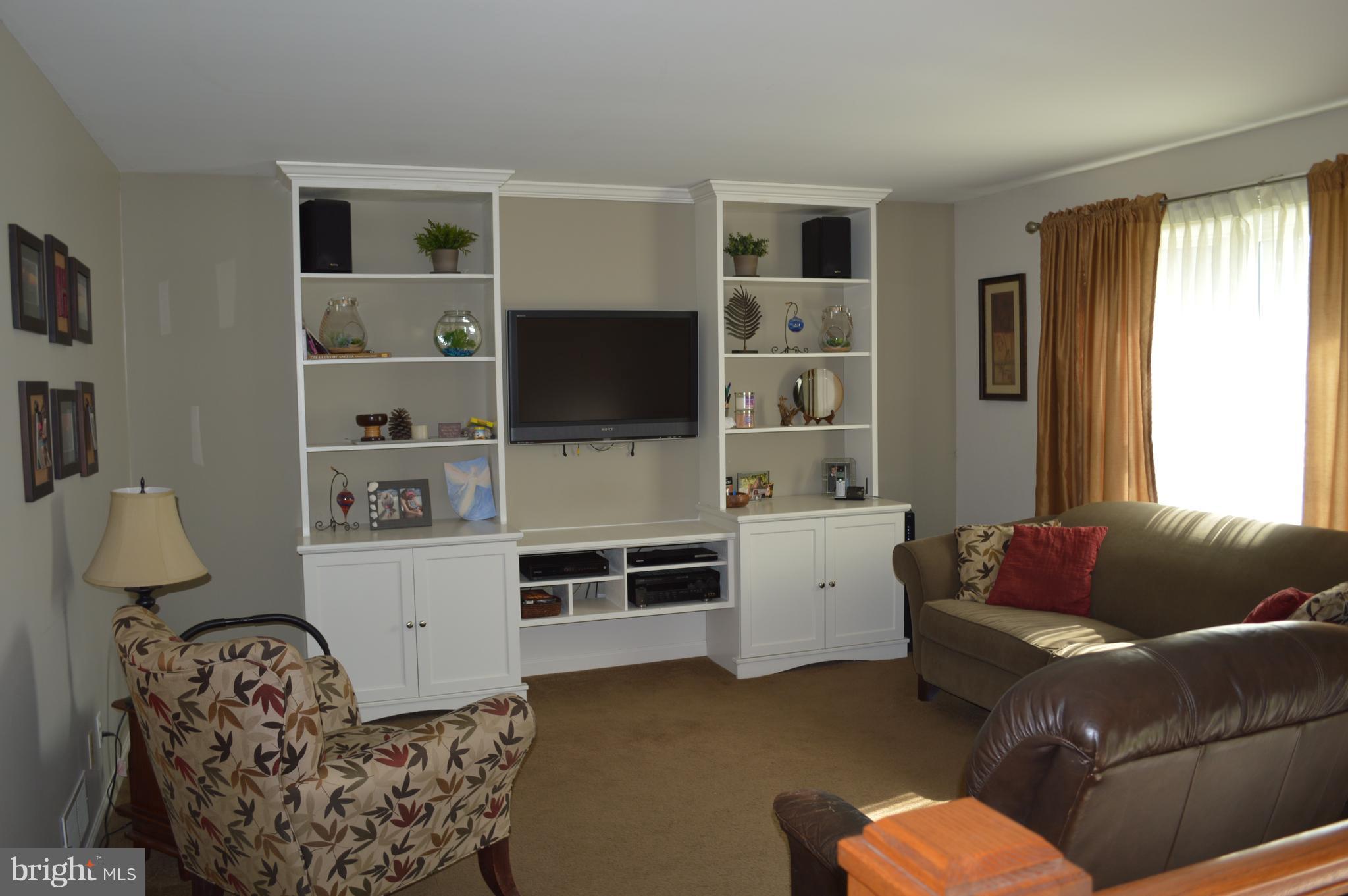 108 White Hall Road Elkton, MD 21921 - Photo 12 of 26 Living Room