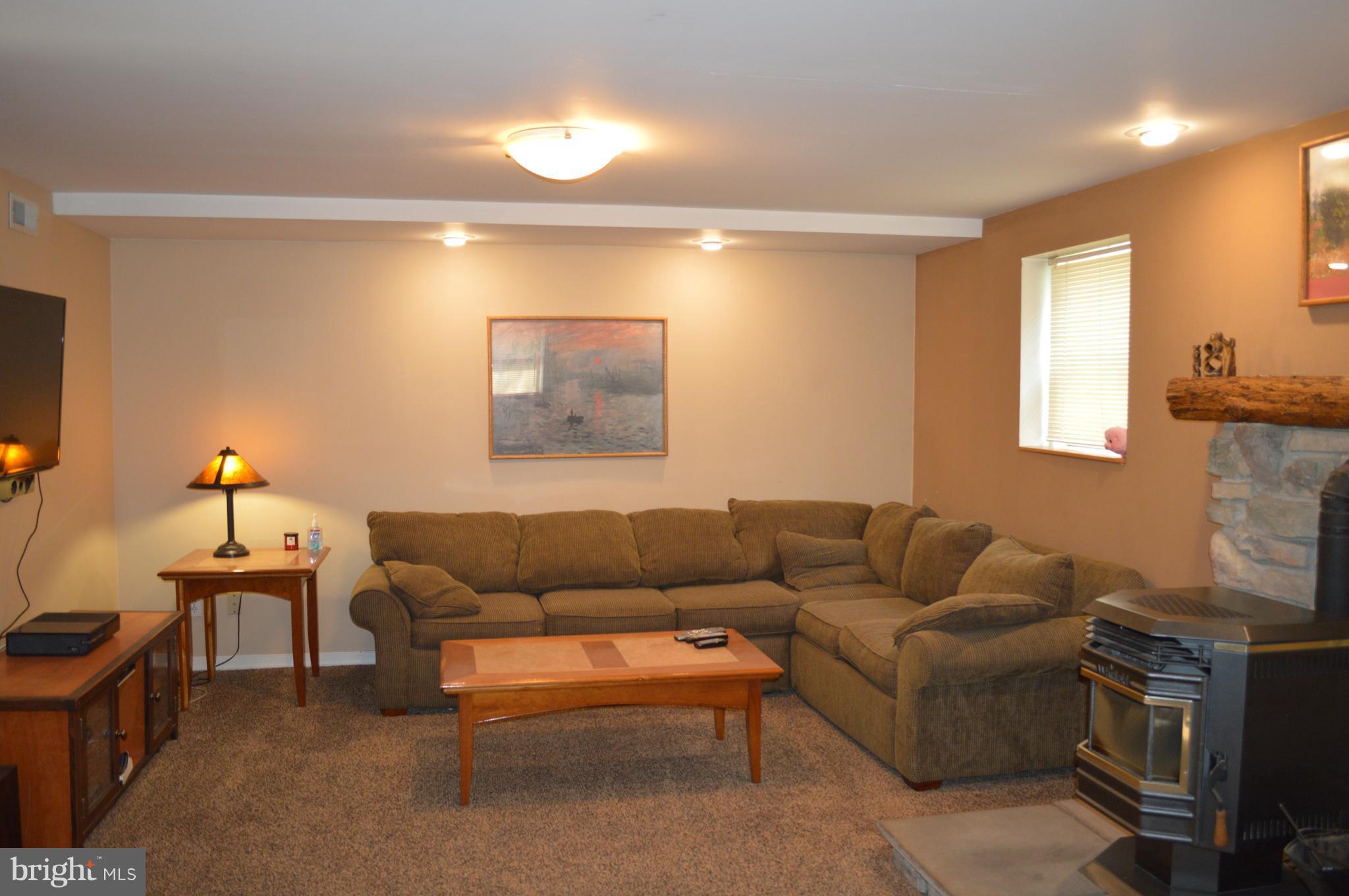 108 White Hall Road Elkton, MD 21921 - Photo 17 of 26 Family Room