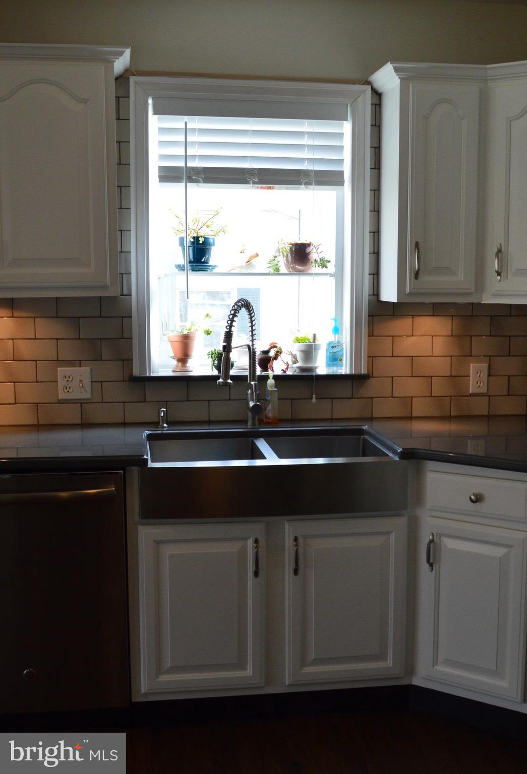 108 White Hall Road Elkton, MD 21921 - Photo 4 of 26 Kitchen