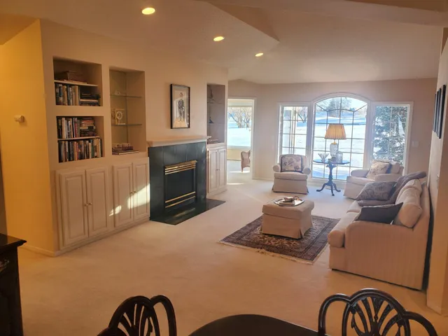 $475,000 | 8810 Point Vista Drive, Victoria, MN 55386
