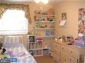 970 Grant Road Folcroft, PA 19032 - Photo 9 of 12