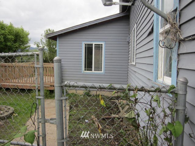 387 East Little Island Road Cathlamet, WA 98612 - Photo 15 of 19 Gallery Image 15
