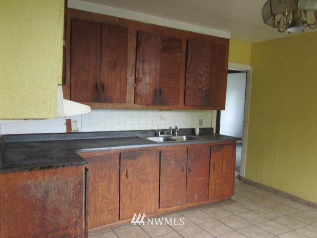 387 East Little Island Road Cathlamet, WA 98612 - Photo 6 of 19 Gallery Image 6