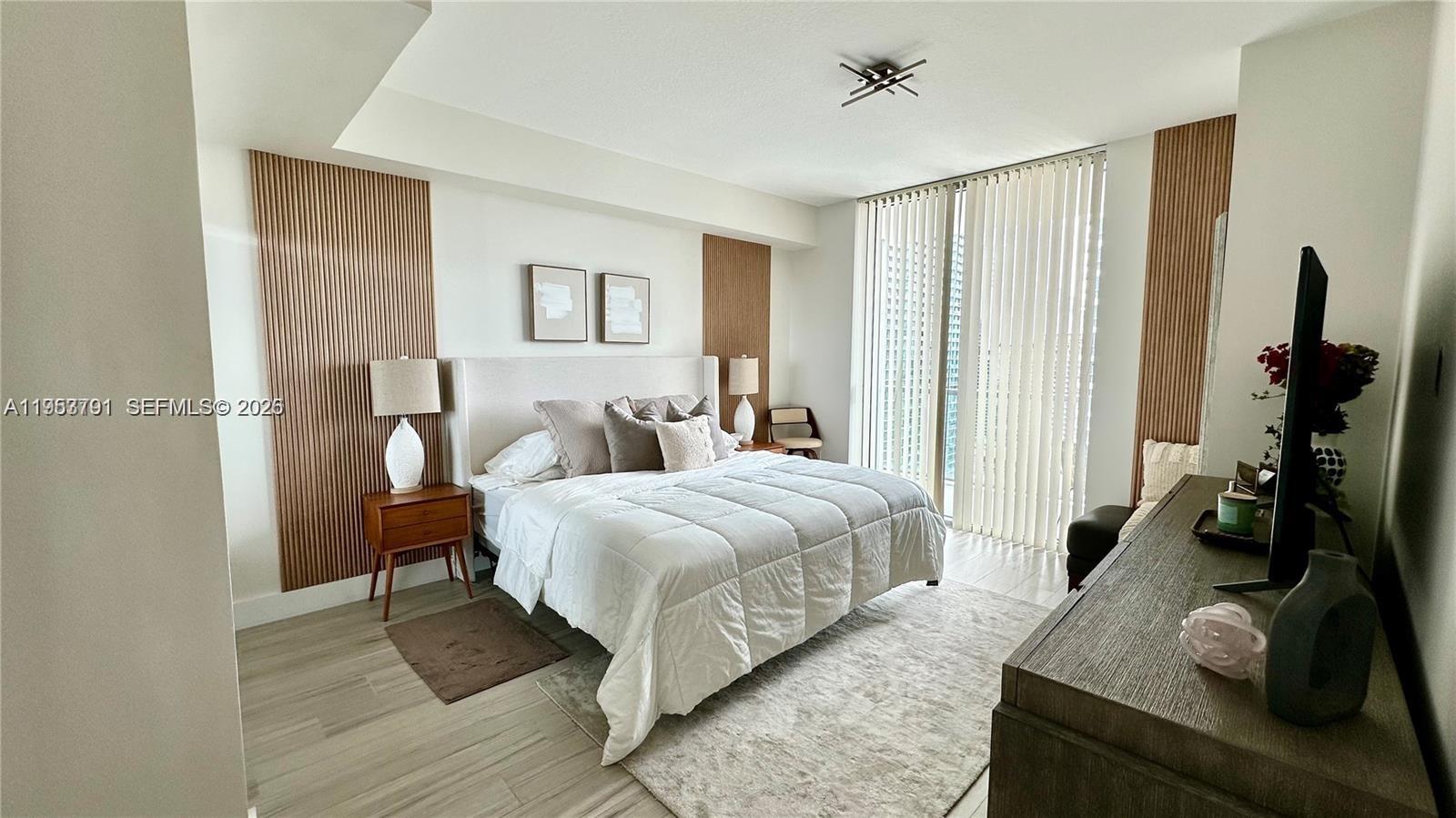 79 Southwest 12th Street, Unit 3603S Miami, FL 33130 - Photo 11 of 35