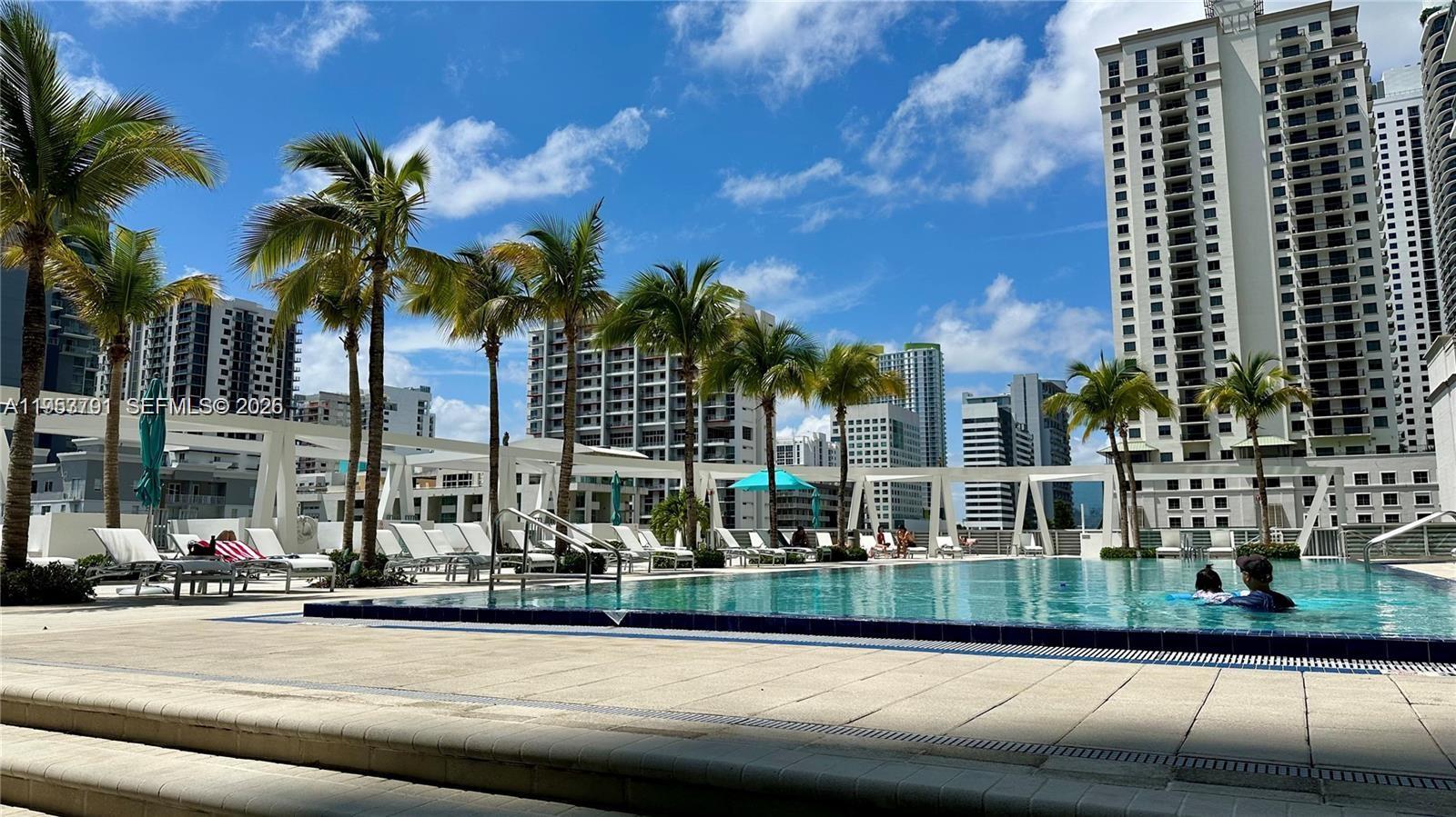 79 Southwest 12th Street, Unit 3603S Miami, FL 33130 - Photo 19 of 35