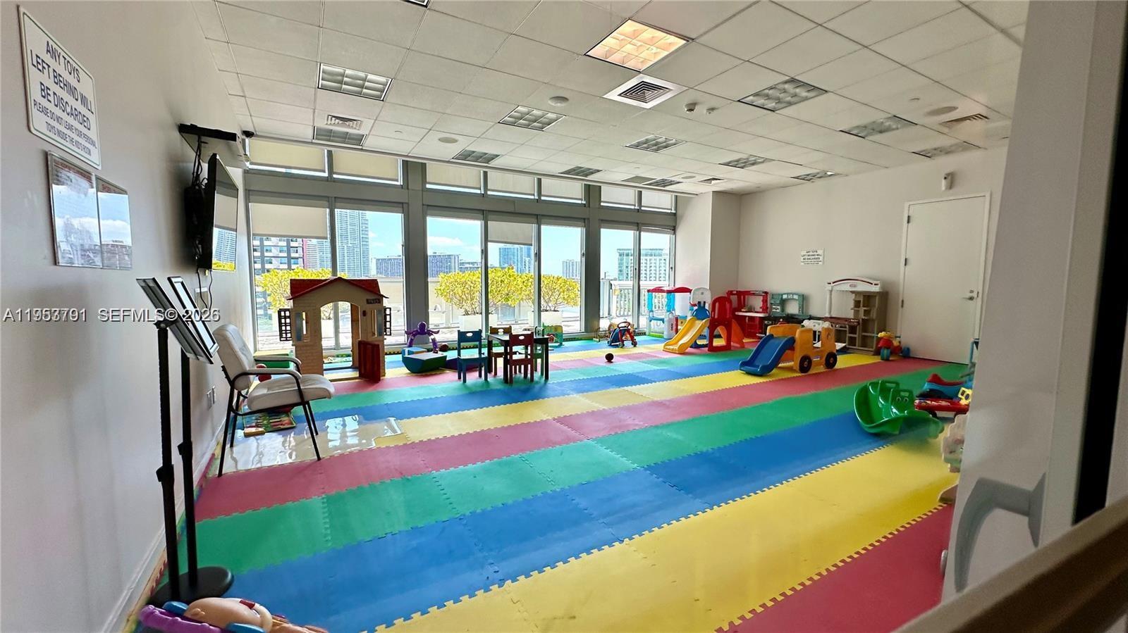 79 Southwest 12th Street, Unit 3603S Miami, FL 33130 - Photo 33 of 35