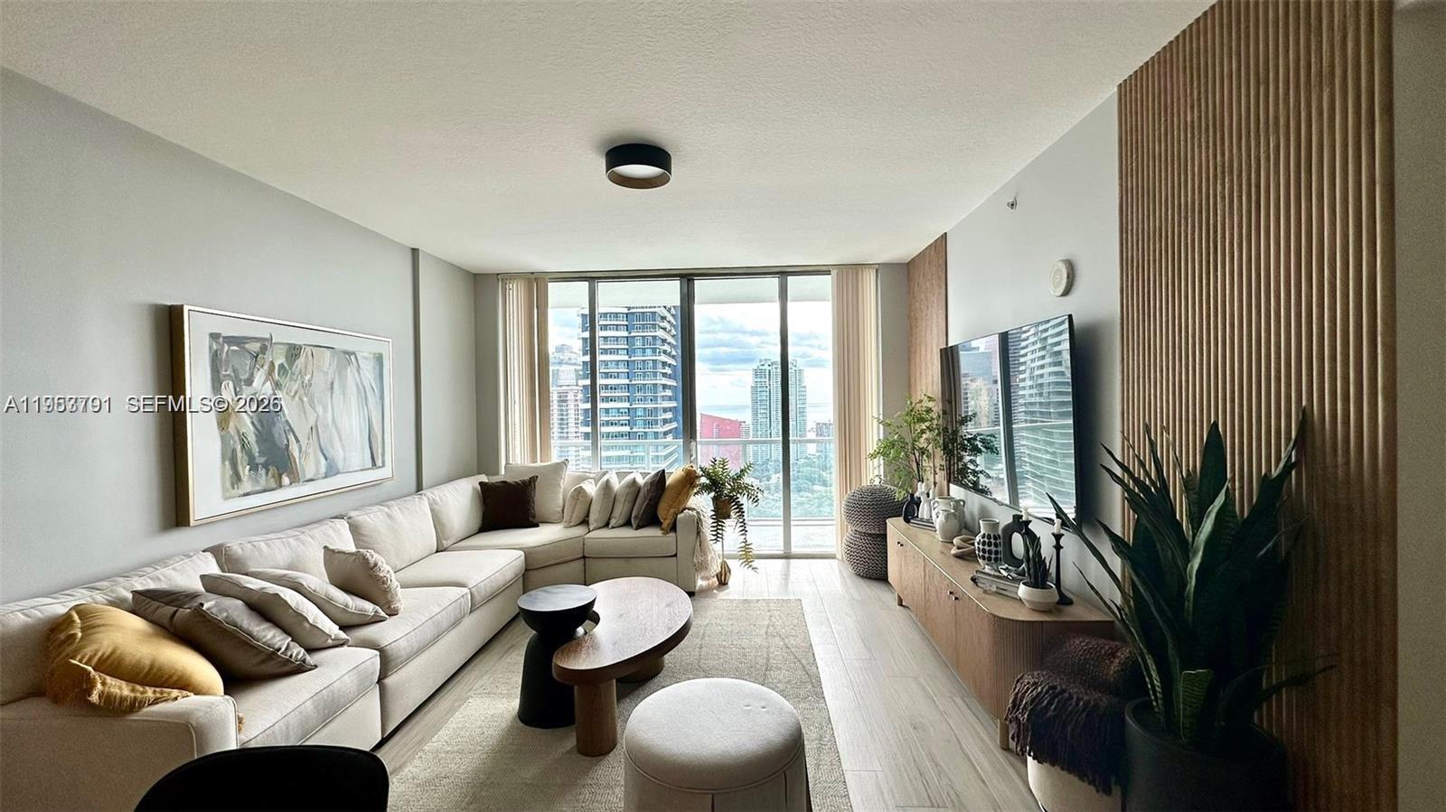 79 Southwest 12th Street, Unit 3603S Miami, FL 33130 - Photo 5 of 35