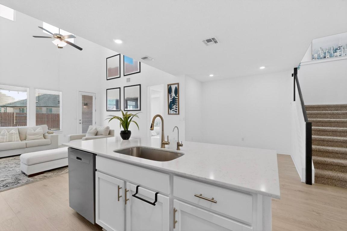 508 Elkherd Cove Georgetown, TX 78628 - Photo 18 of 40