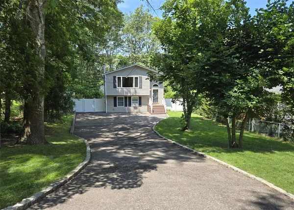 $625,000 | 187 Carleton Drive East, Shirley, NY 11967