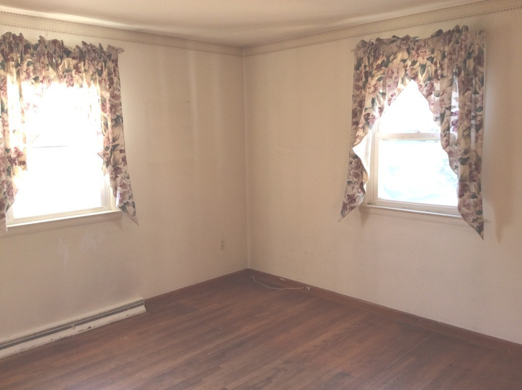 32 Harding Street Chicopee, MA 01013 - Photo 11 of 19 Gallery Image 11