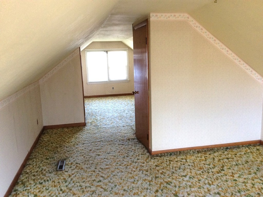 32 Harding Street Chicopee, MA 01013 - Photo 13 of 19 Gallery Image 13