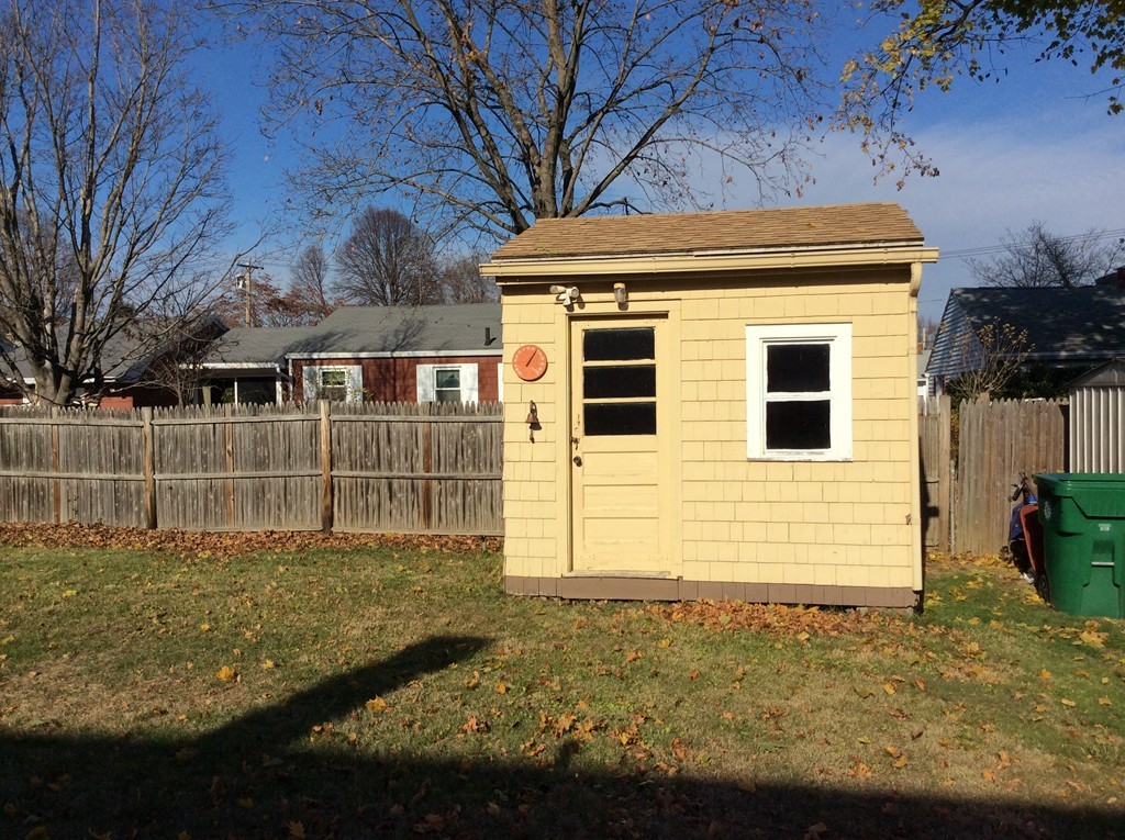 32 Harding Street Chicopee, MA 01013 - Photo 16 of 19 Gallery Image 16
