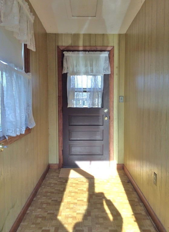 32 Harding Street Chicopee, MA 01013 - Photo 17 of 19 Gallery Image 17