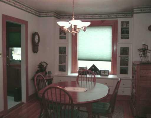 390 Tuscarawas Road Beaver, PA 15009 - Photo 5 of 8 Dining Room.