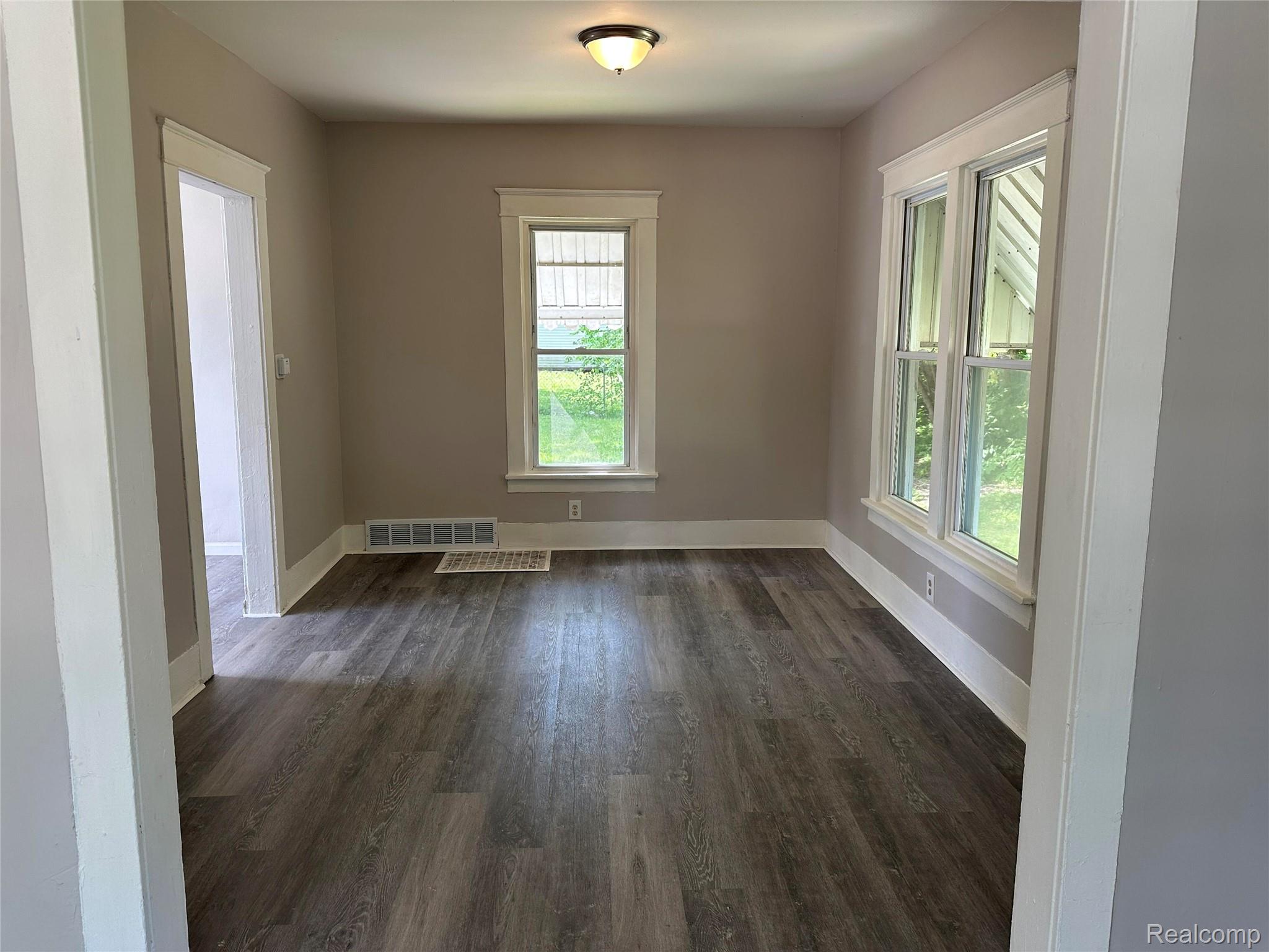 826 East Mt Morris Road Mount Morris, MI 48458 - Photo 22 of 47 022_beyc6a32d8d499f51.jpg