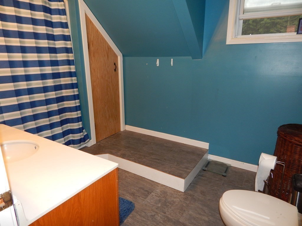 12 Maple Street Townsend, MA 01469 - Photo 13 of 21 Gallery Image 13