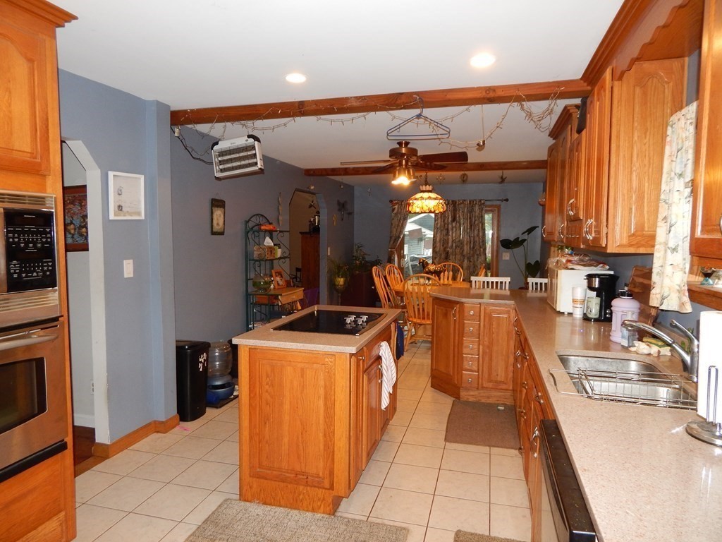 12 Maple Street Townsend, MA 01469 - Photo 3 of 21 Gallery Image 3