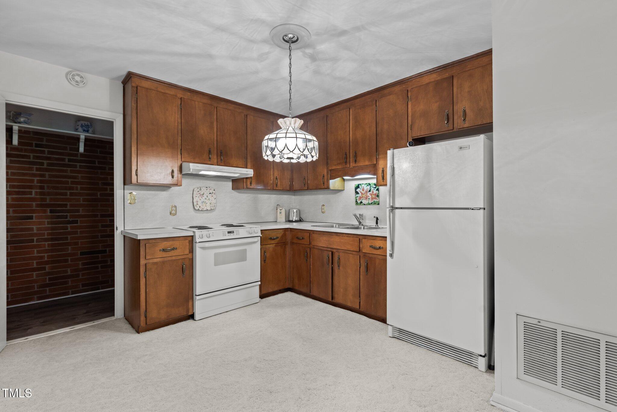 3144 Ward Road Raleigh, NC 27604 - Photo 23 of 41 24-web-or-mls-8Y3A5259