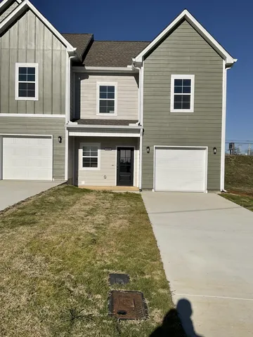 $299,900 | 719 South Wall Street, Shelbyville, TN 37160