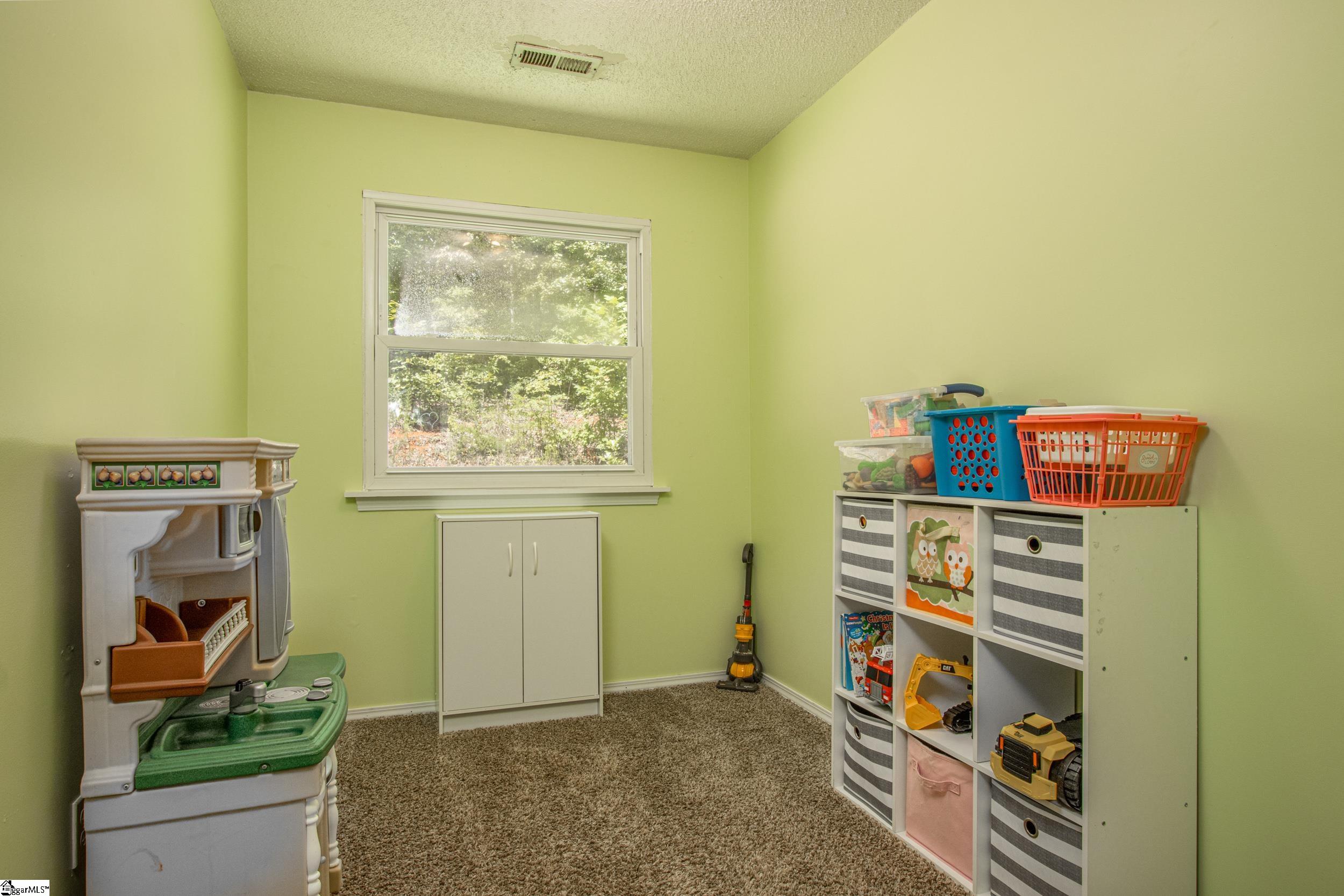 49 Duncan Creek Road Greenville, SC 29609 - Photo 16 of 24