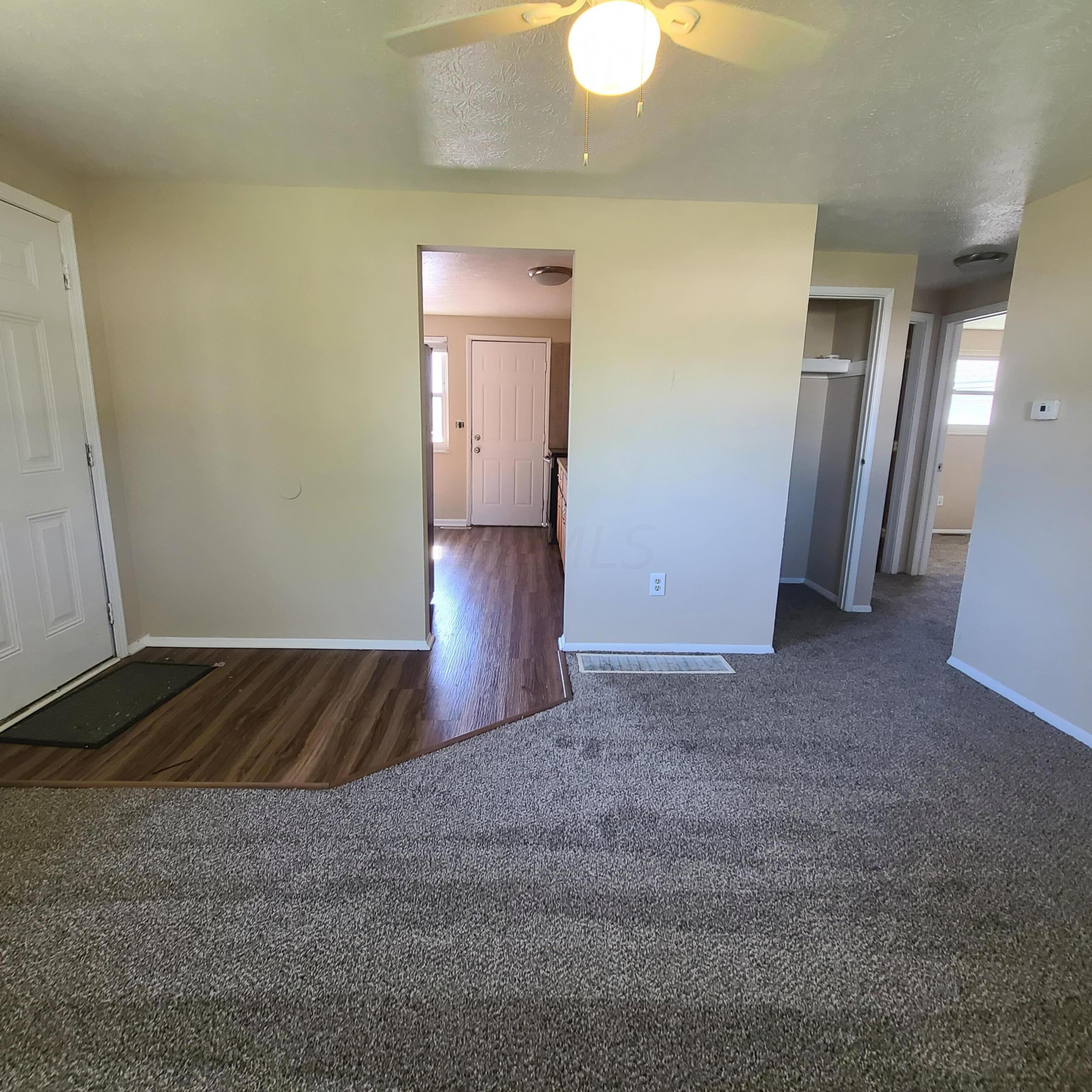 2127 Tupsfield Road Columbus, OH 43229 - Photo 7 of 21 07 Tups LR 2
