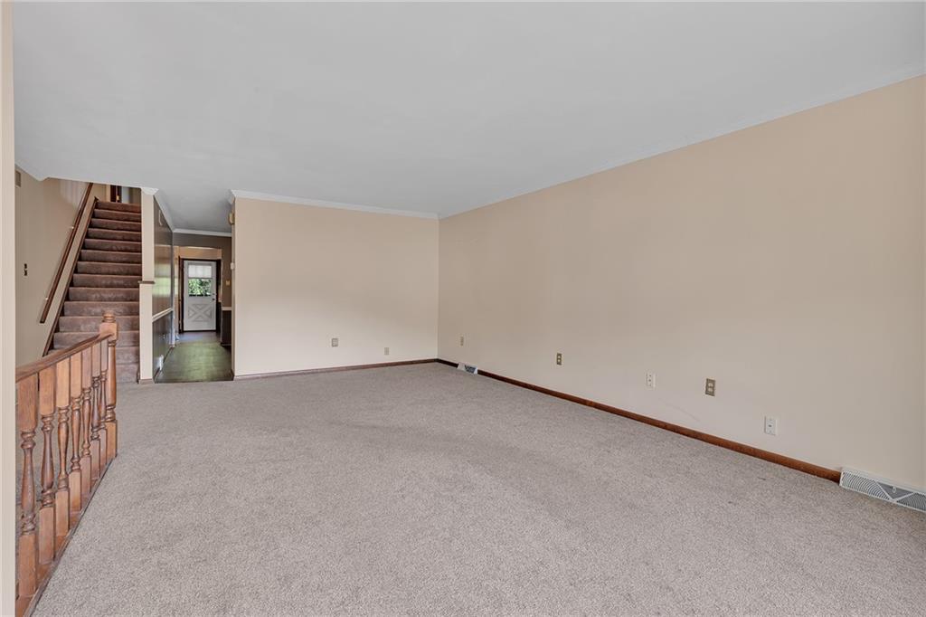 310 Leopard Lane Beaver, PA 15009 - Photo 3 of 23 Gallery Image 3