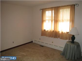 5 Litle Avenue Riverside, NJ 08075 - Photo 9 of 11 Bedroom 3