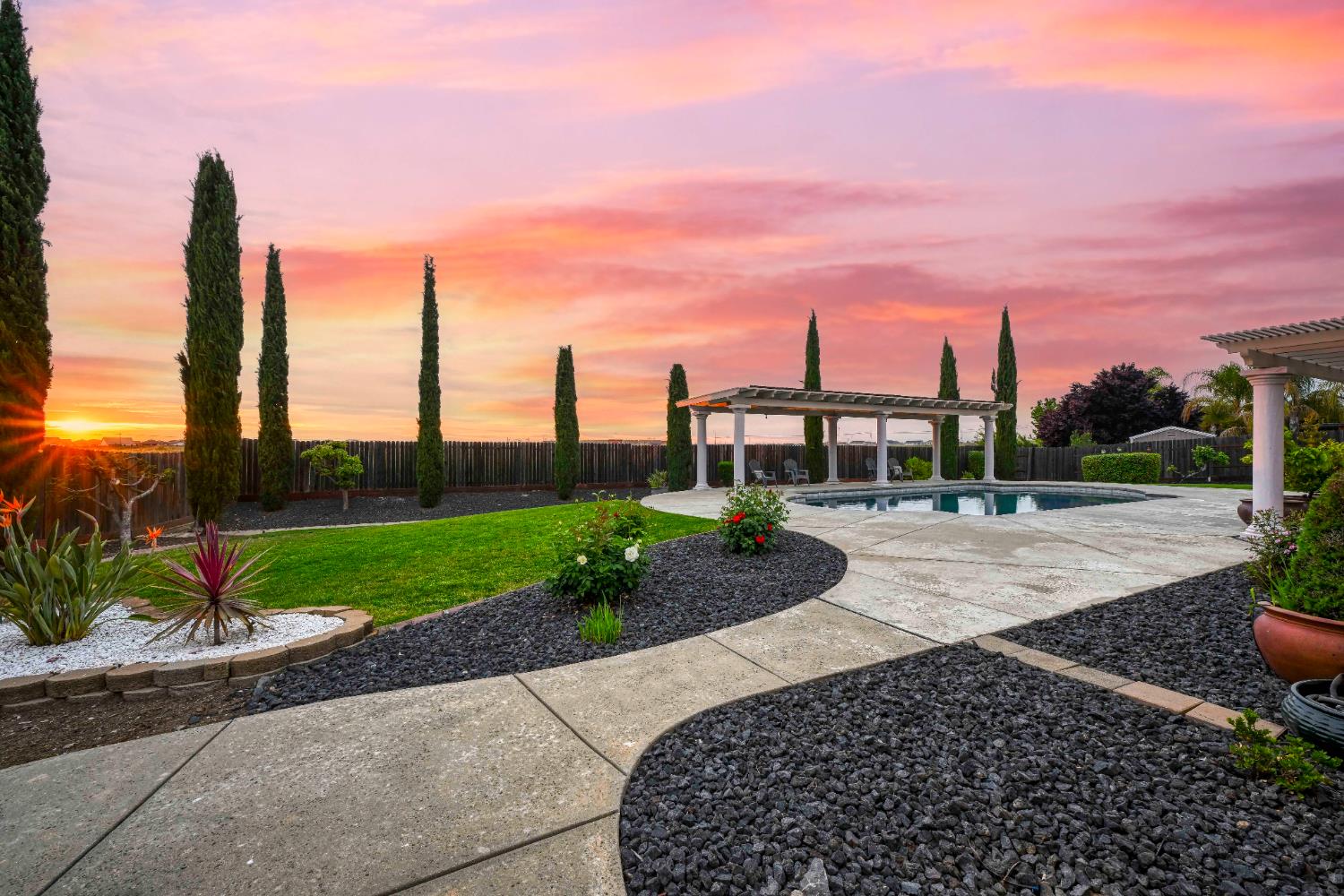 8537 Bridgestone Crescent Road Roseville, CA 95747 - Photo 51 of 64