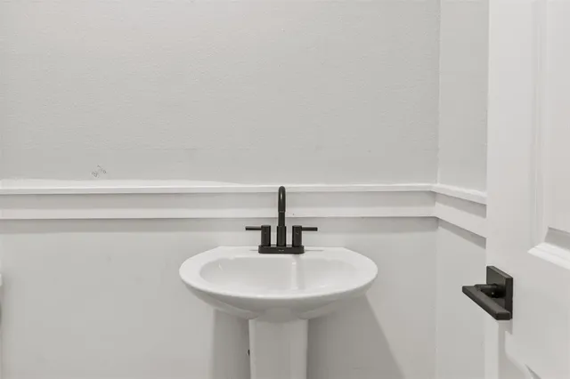 $409,000 | 107 Wesson Street, Gun Barrel City, TX 75156