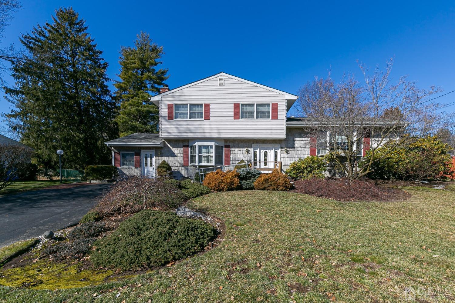 39 Corona Road East Brunswick, NJ 08816 - Photo 1 of 49 Gallery Image 1