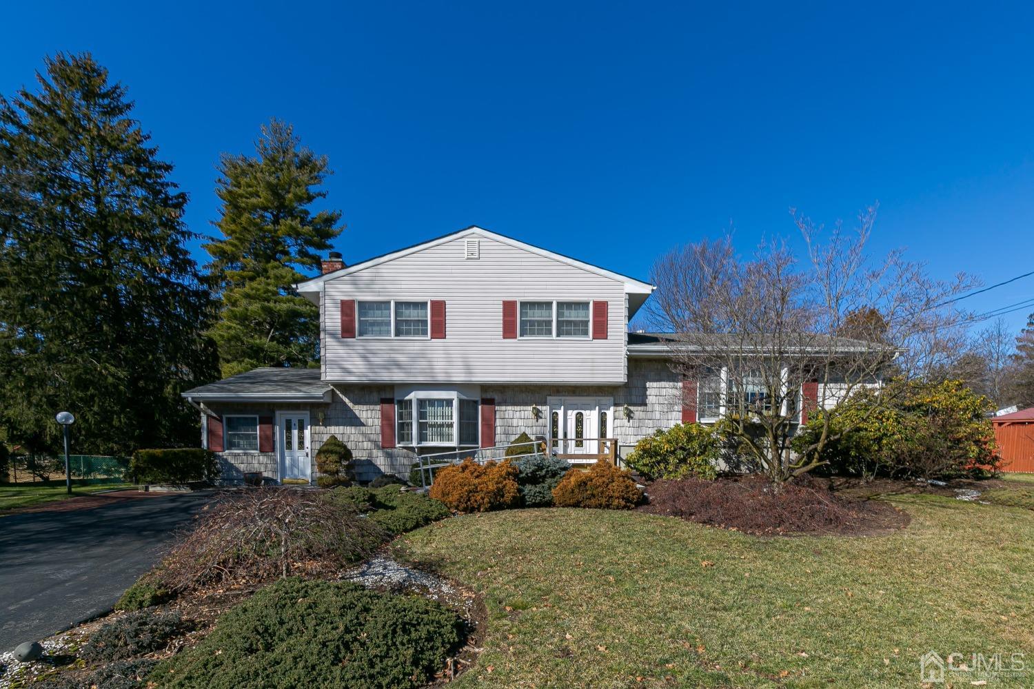 39 Corona Road East Brunswick, NJ 08816 - Photo 36 of 49 Gallery Image 36