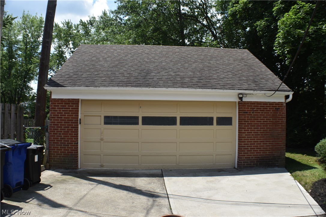3012 Ripley Road Cleveland, OH 44120 - Photo 31 of 34